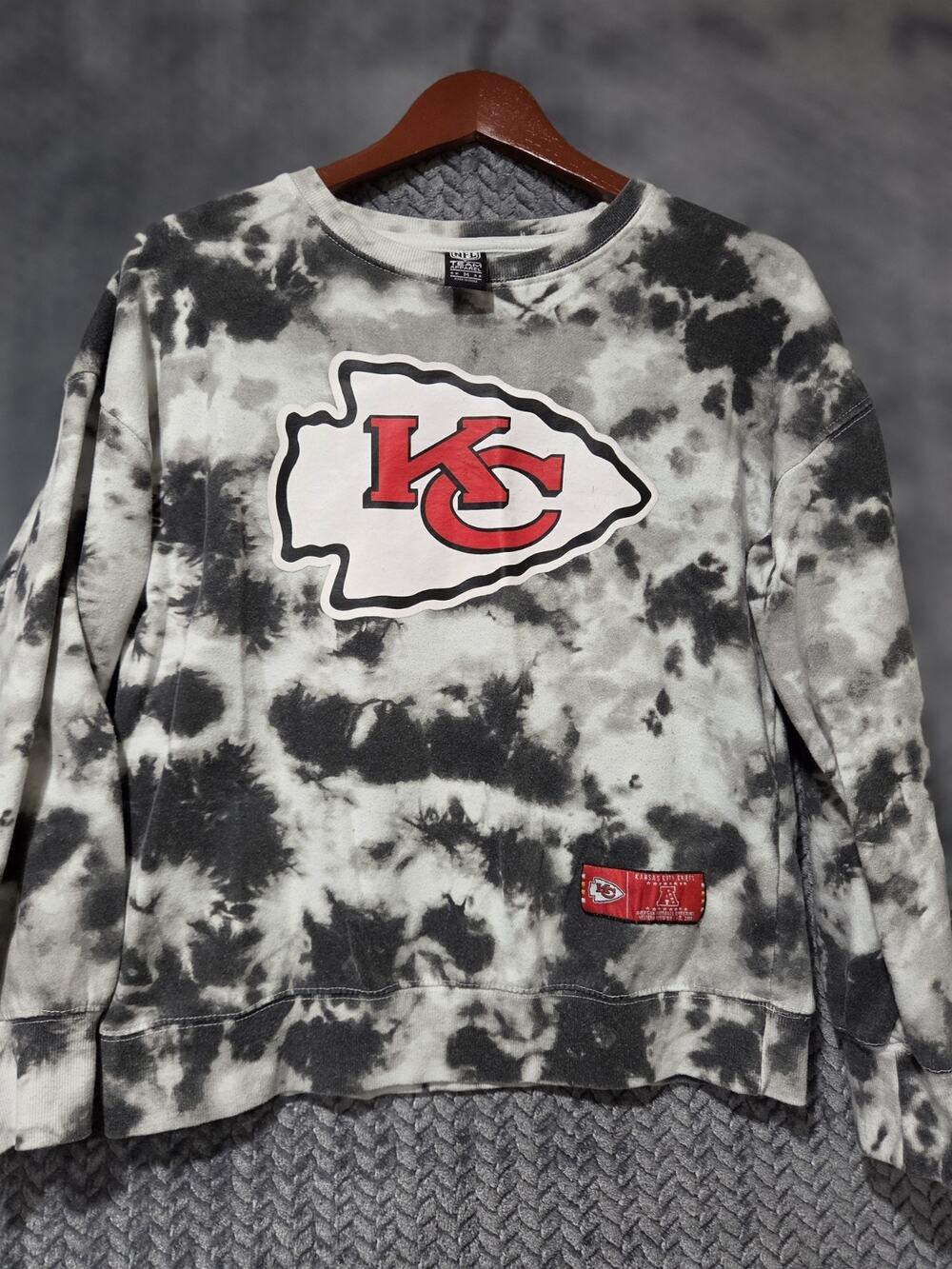 Kansas City Chiefs Tie Dye Sweatshirt Red Black White NFL Football Mens M